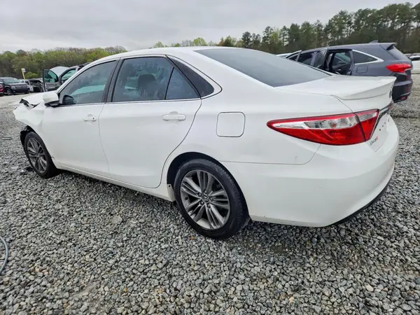 4T1BF1FK7HU400871 2017 TOYOTA CAMRY - Image 2