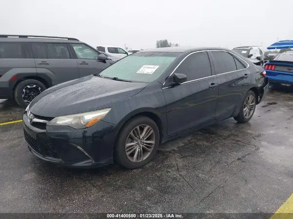 4T1BF1FK7HU402670 2017 TOYOTA CAMRY - Image 2