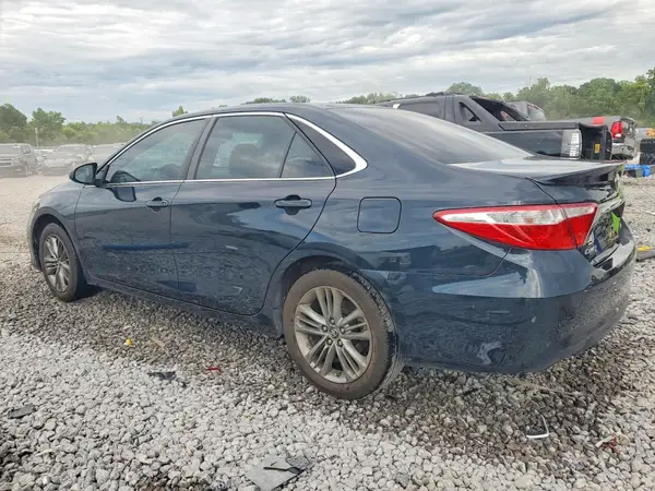 4T1BF1FK7HU406010 2017 TOYOTA CAMRY - Image 2