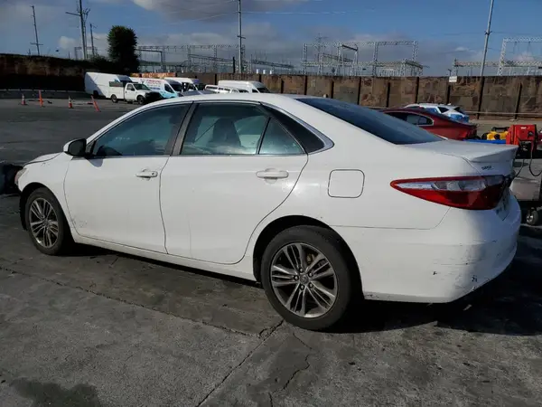4T1BF1FK7HU410798 2017 TOYOTA CAMRY - Image 2