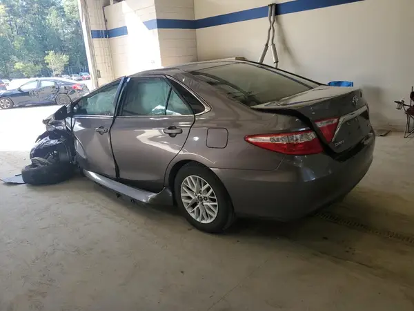 4T1BF1FK7HU412051 2017 TOYOTA CAMRY - Image 2