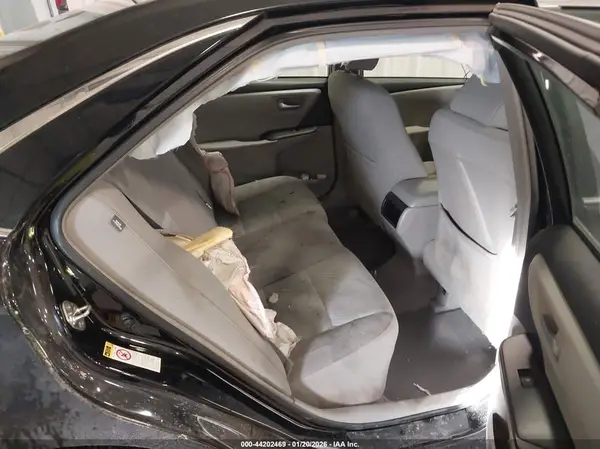 4T1BF1FK7HU412387 2017 TOYOTA CAMRY - Image 8