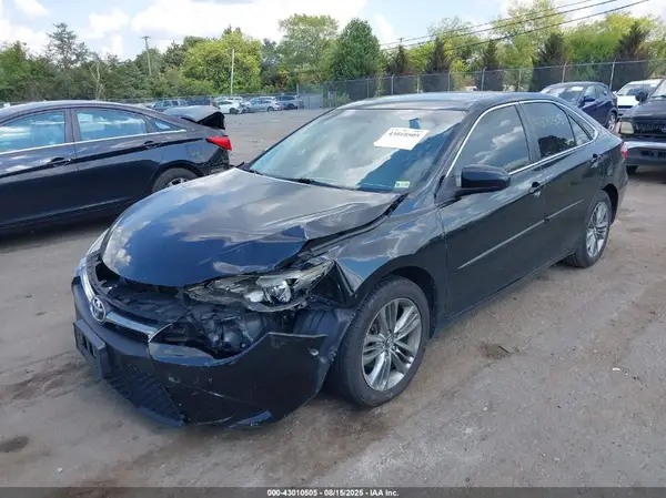 4T1BF1FK7HU414026 2017 TOYOTA CAMRY - Image 2