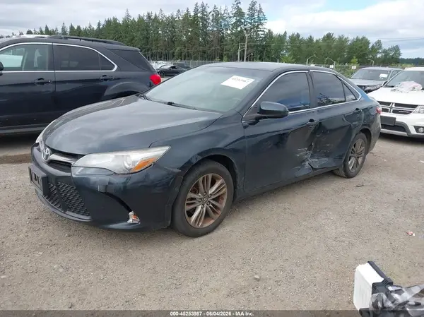 4T1BF1FK7HU415015 2017 TOYOTA CAMRY - Image 2