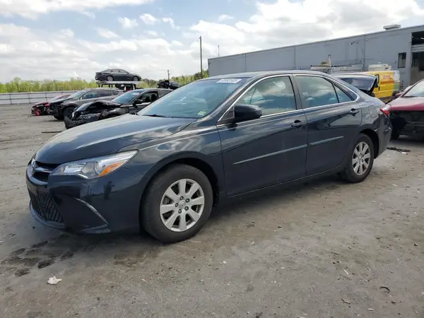 4T1BF1FK7HU418206 2017 TOYOTA CAMRY - Image 1