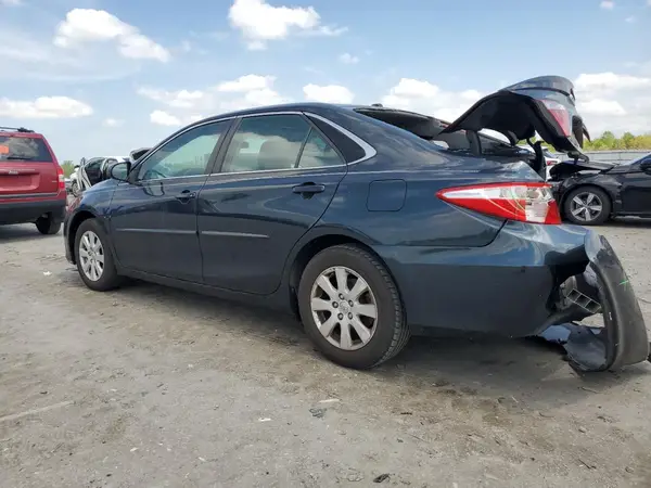 4T1BF1FK7HU418206 2017 TOYOTA CAMRY - Image 2