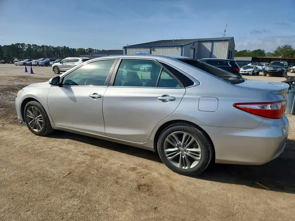4T1BF1FK7HU424619 2017 TOYOTA CAMRY - Image 2