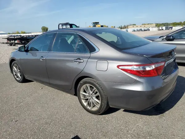 4T1BF1FK7HU425740 2017 TOYOTA CAMRY - Image 2
