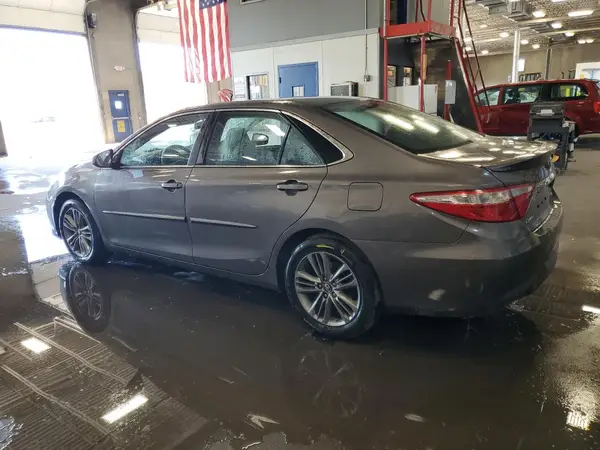 4T1BF1FK7HU427052 2017 TOYOTA CAMRY - Image 2