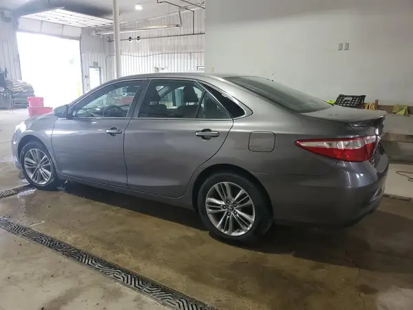 4T1BF1FK7HU431036 2017 TOYOTA CAMRY - Image 2