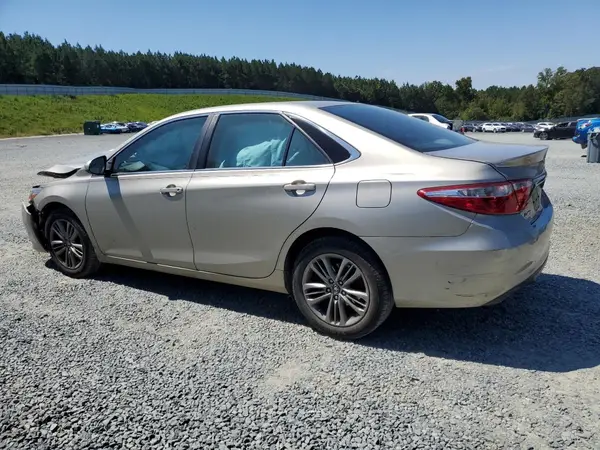 4T1BF1FK7HU431697 2017 TOYOTA CAMRY - Image 2