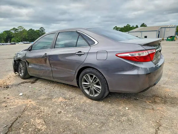 4T1BF1FK7HU433739 2017 TOYOTA CAMRY - Image 2