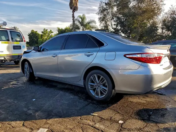 4T1BF1FK7HU433997 2017 TOYOTA CAMRY - Image 2