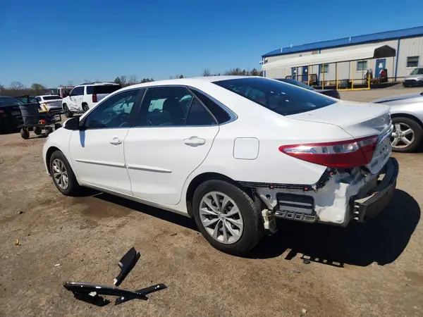 4T1BF1FK7HU434437 2017 TOYOTA CAMRY - Image 2