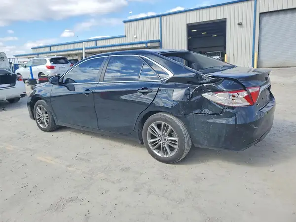 4T1BF1FK7HU434714 2017 TOYOTA CAMRY - Image 2