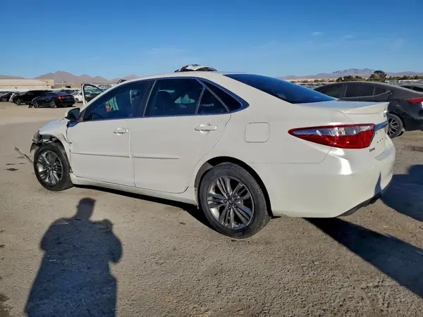 4T1BF1FK7HU436351 2017 TOYOTA CAMRY - Image 2