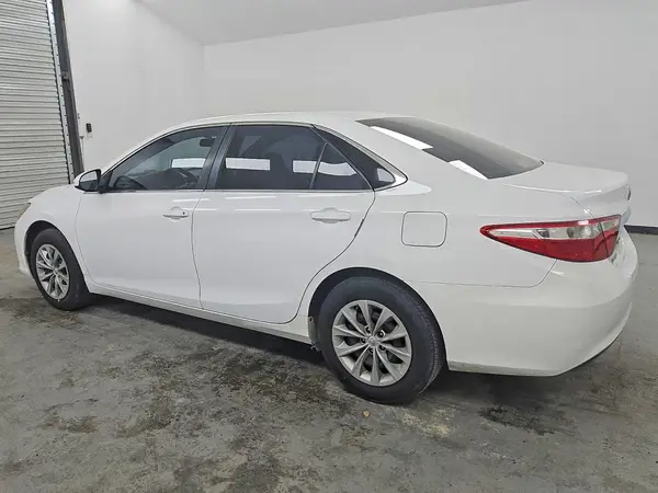4T1BF1FK7HU436432 2017 TOYOTA CAMRY - Image 2