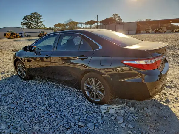 4T1BF1FK7HU437225 2017 TOYOTA CAMRY - Image 2