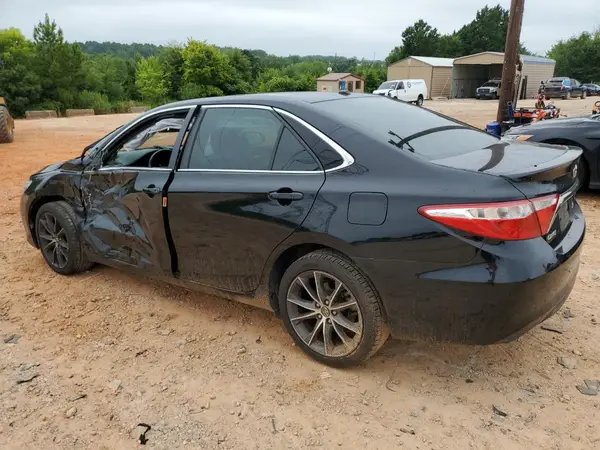 4T1BF1FK7HU437435 2017 TOYOTA CAMRY - Image 2