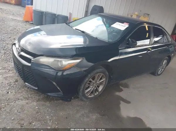 4T1BF1FK7HU439069 2017 TOYOTA CAMRY - Image 2