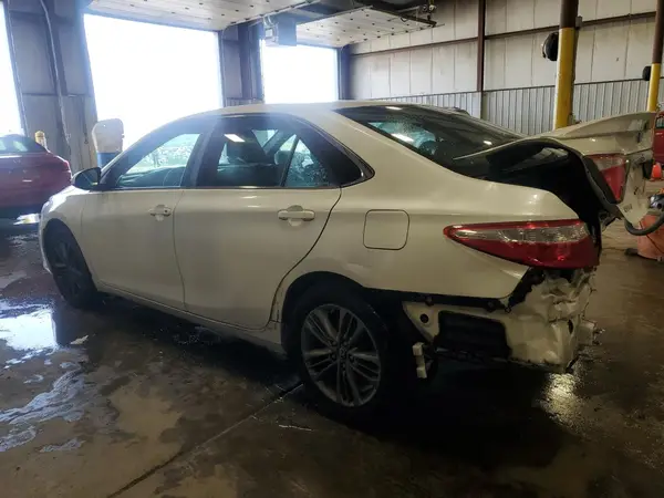 4T1BF1FK7HU439301 2017 TOYOTA CAMRY - Image 2
