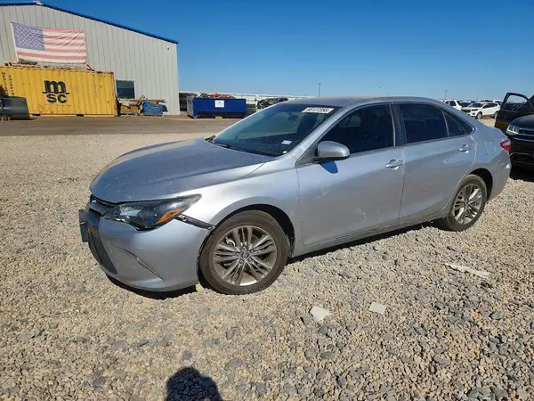 4T1BF1FK7HU439606 2017 TOYOTA CAMRY - Image 1