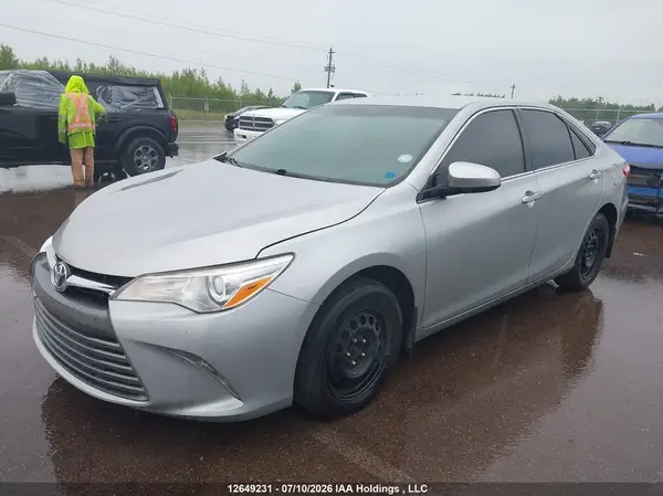 4T1BF1FK7HU445356 2017 TOYOTA CAMRY - Image 2
