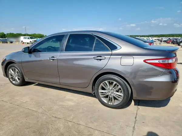 4T1BF1FK7HU445485 2017 TOYOTA CAMRY - Image 2