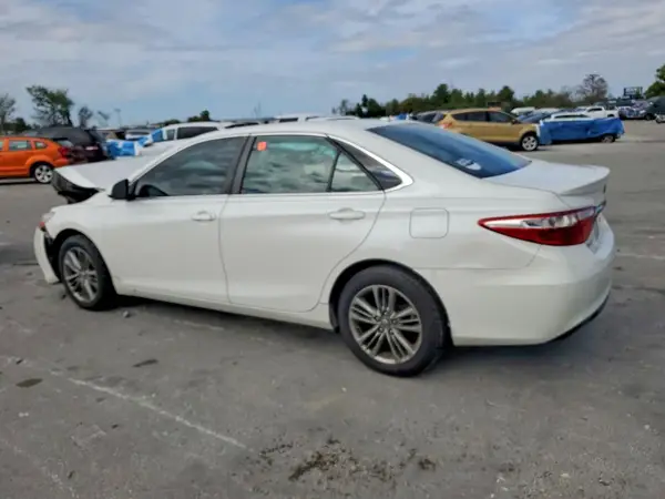 4T1BF1FK7HU450668 2017 TOYOTA CAMRY - Image 2