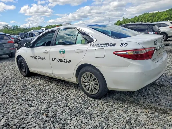 4T1BF1FK7HU451500 2017 TOYOTA CAMRY - Image 2