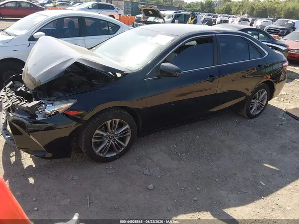 4T1BF1FK7HU453618 2017 TOYOTA CAMRY - Image 2