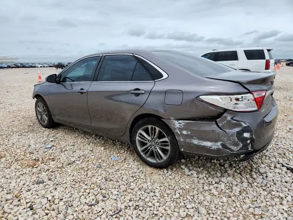 4T1BF1FK7HU454400 2017 TOYOTA CAMRY - Image 2