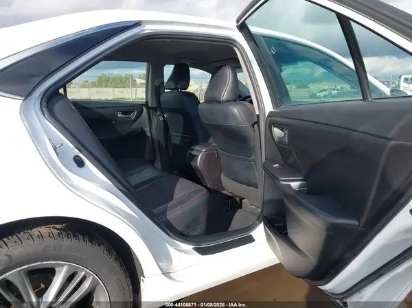 4T1BF1FK7HU454462 2017 TOYOTA CAMRY - Image 8