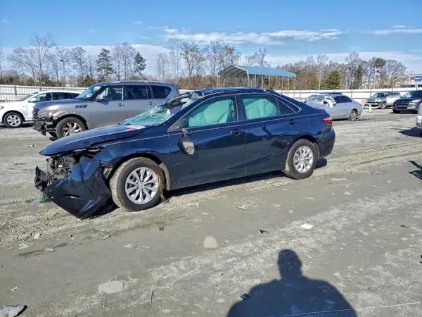 4T1BF1FK7HU616753 2017 TOYOTA CAMRY - Image 1