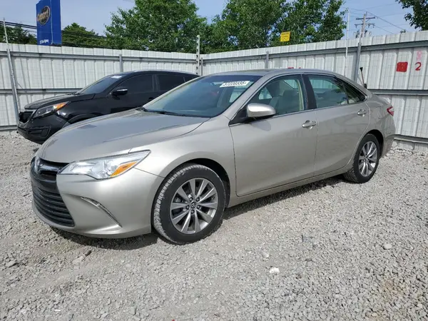 4T1BF1FK7HU616848 2017 TOYOTA CAMRY - Image 1