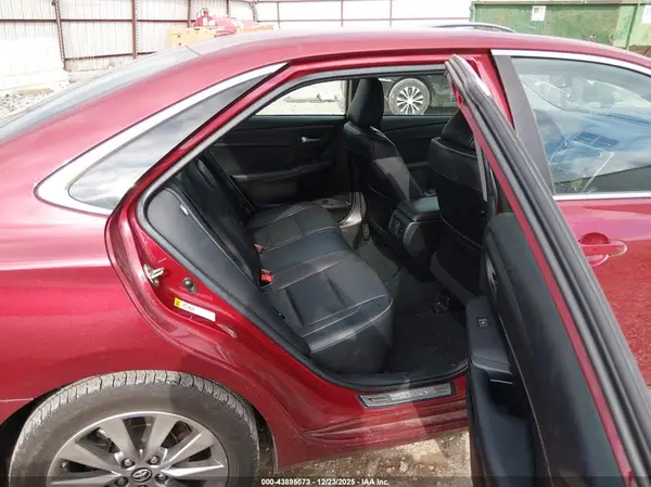 4T1BF1FK7HU617028 2017 TOYOTA CAMRY - Image 8