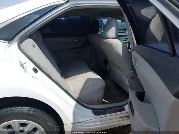 4T1BF1FK7HU617207 2017 TOYOTA CAMRY - Image 8