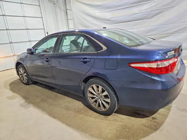4T1BF1FK7HU618549 2017 TOYOTA CAMRY - Image 2