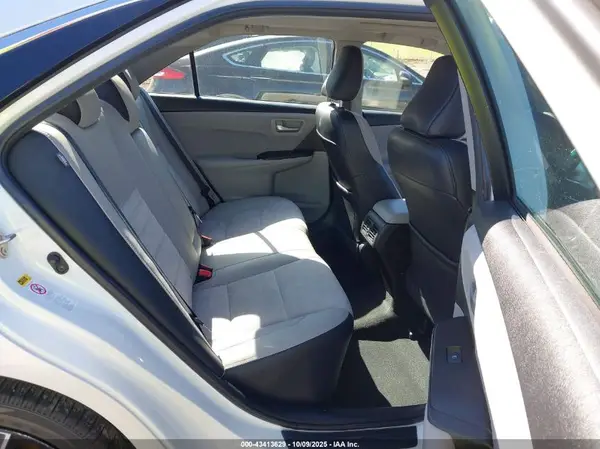 4T1BF1FK7HU625565 2017 TOYOTA CAMRY - Image 8