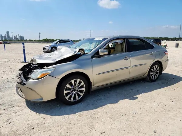 4T1BF1FK7HU626005 2017 TOYOTA CAMRY - Image 1