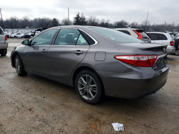 4T1BF1FK7HU626893 2017 TOYOTA CAMRY - Image 2