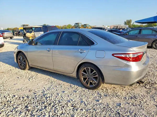 4T1BF1FK7HU627199 2017 TOYOTA CAMRY - Image 2