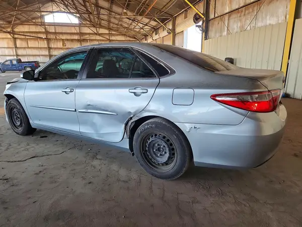 4T1BF1FK7HU627381 2017 TOYOTA CAMRY - Image 2