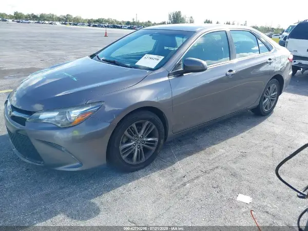 4T1BF1FK7HU636789 2017 TOYOTA CAMRY - Image 2