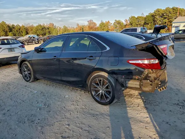 4T1BF1FK7HU642401 2017 TOYOTA CAMRY - Image 2