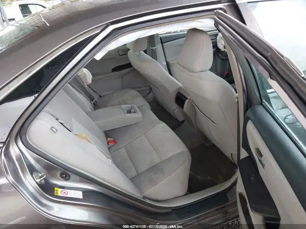 4T1BF1FK7HU648585 2017 TOYOTA CAMRY - Image 8