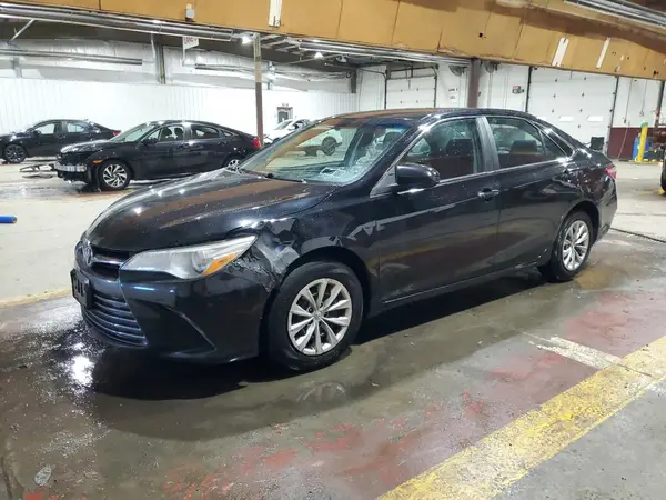 4T1BF1FK7HU649445 2017 TOYOTA CAMRY - Image 1