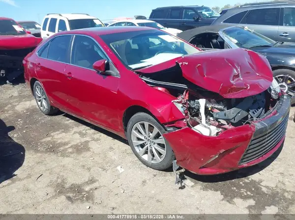 4T1BF1FK7HU653298 2017 TOYOTA CAMRY - Image 1