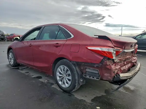 4T1BF1FK7HU656976 2017 TOYOTA CAMRY - Image 2