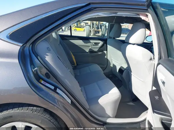 4T1BF1FK7HU657416 2017 TOYOTA CAMRY - Image 8